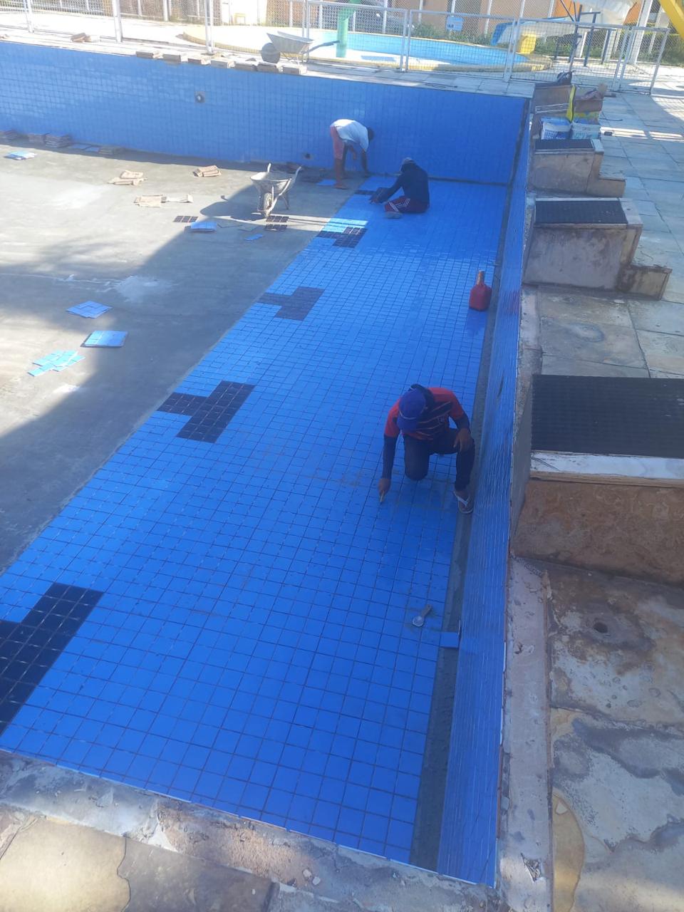 Reforma do fundo da piscina